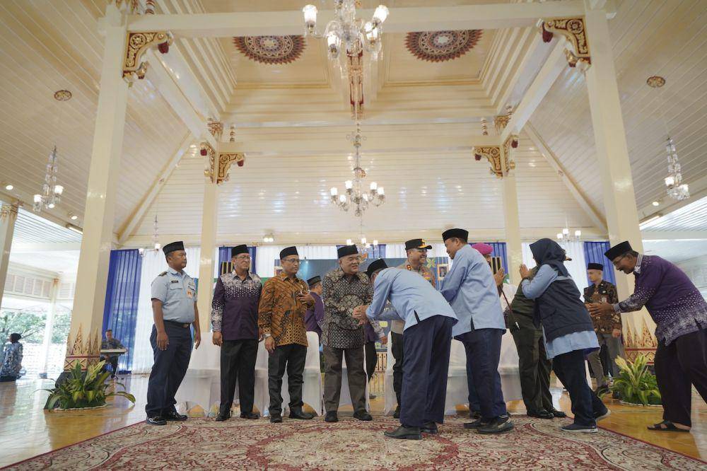 Pamitan calon jemaah haji di Bangsal Kepatihan, Yogyakarta, Selasa (6/5/2025). (Dok. Istimewa)