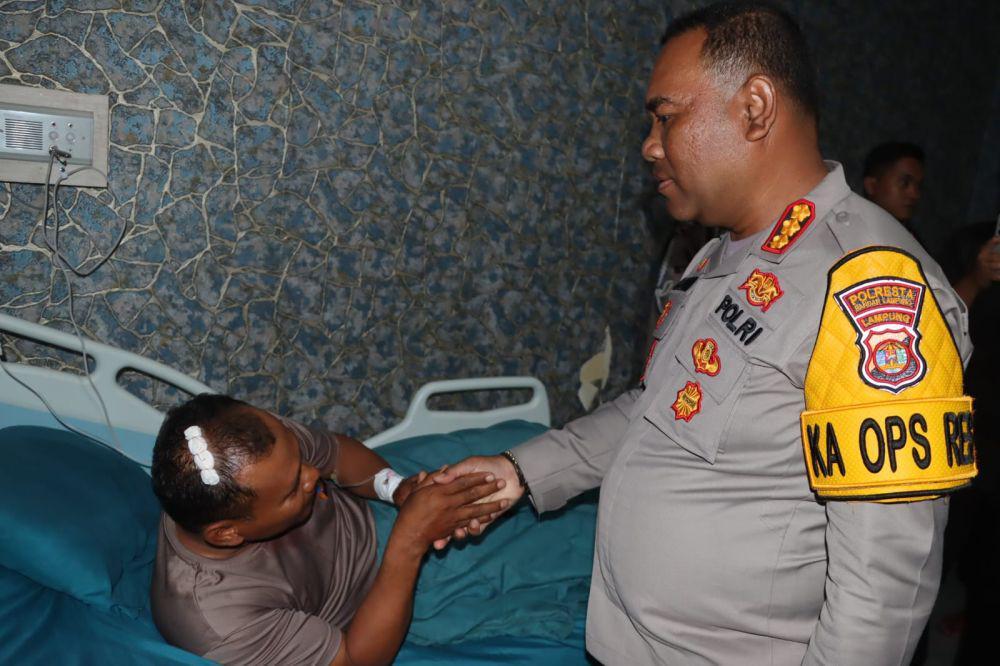Terluka Saat Amankan Demo, Polisi Dapat 11 Jahitan di Kepala