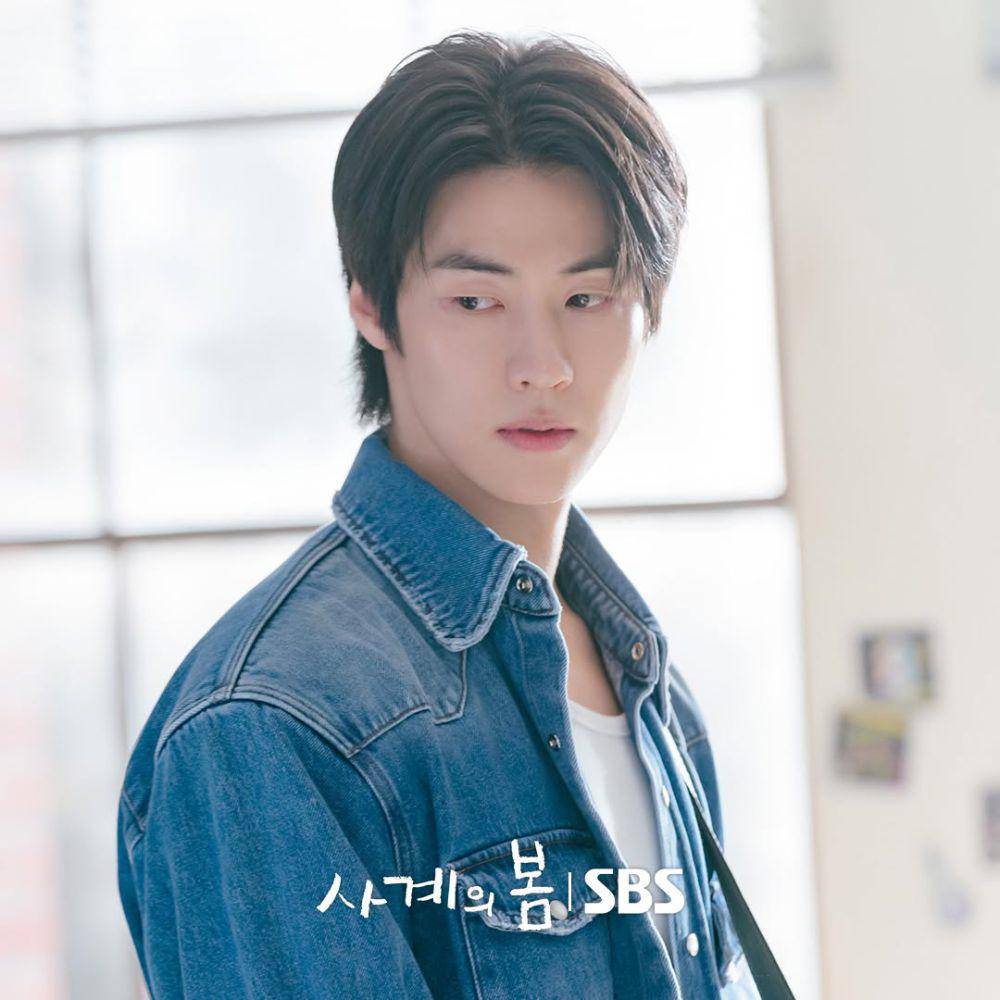 still cuts drama Spring of Youth (instagram.com/sbsdrama.official)