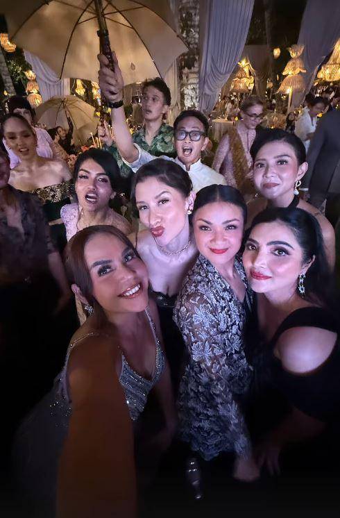 artis di dinner pernikahan Luna Maya dan Maxime (Instagram.com/melaney_ricardo)
