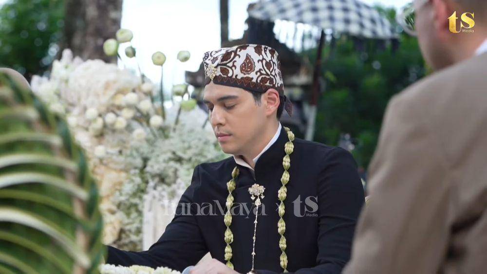 pernikahan Luna Maya dan Maxime Bouttier (youtube.com/tsmediaid)
