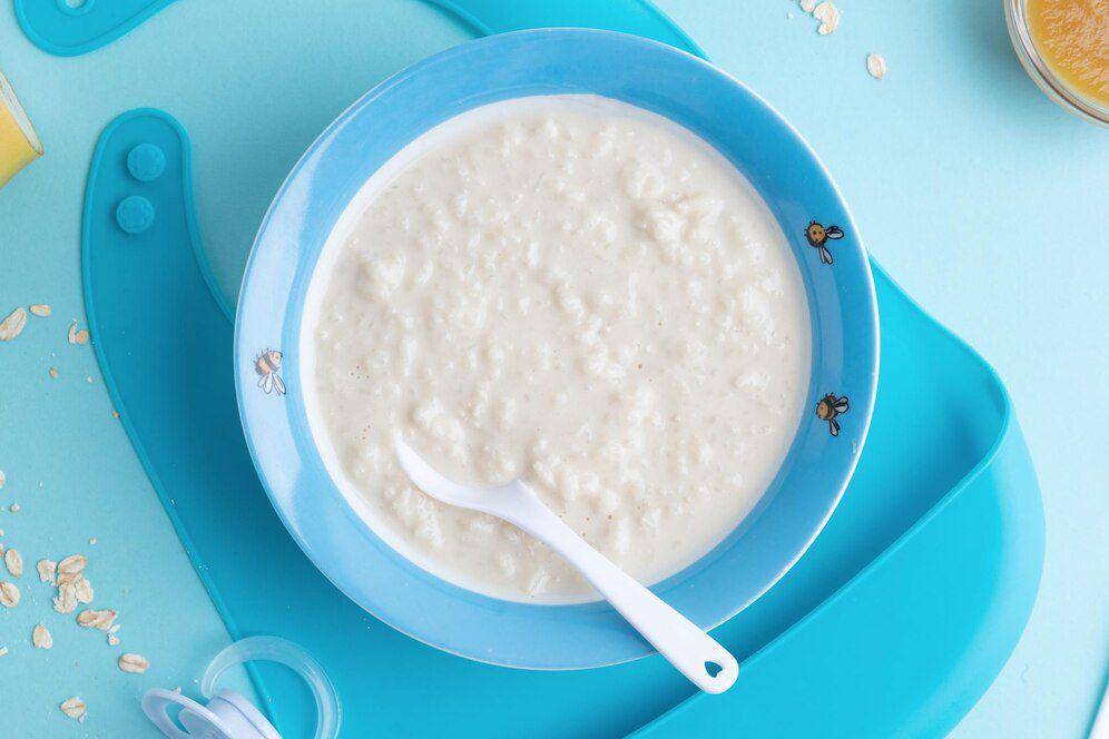 ilustrasi bubur sumsum (freepik.com/valeria_aksakova)