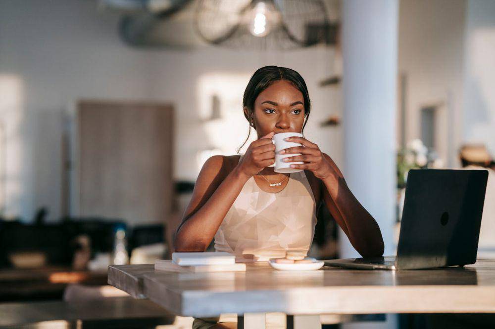 Ilustrasi ngopi (pexels.com/Mike Jones)