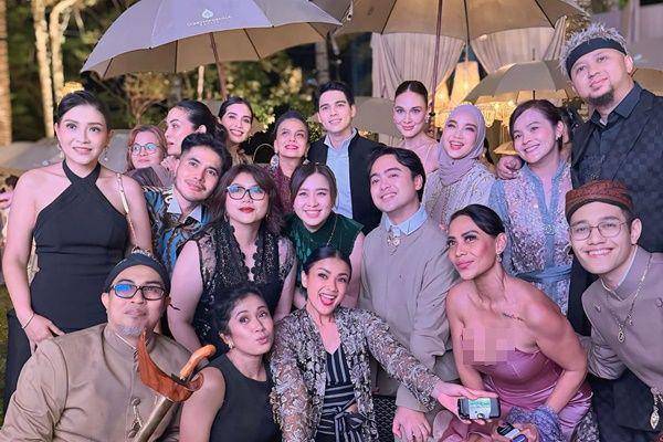 artis di dinner pernikahan Luna Maya dan Maxime (Instagram.com/nirinazubir_)