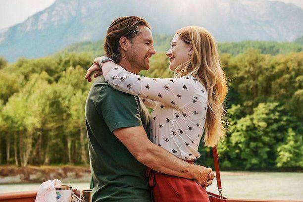 adegan dalam serial Virgin River. (dok. Netflix/Virgin River)