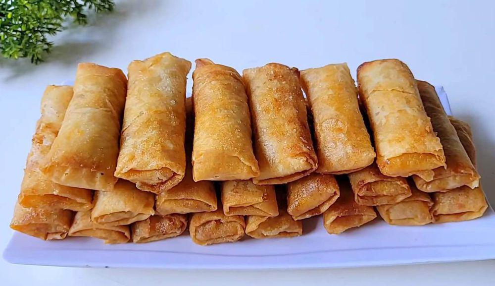 Resep Lumpia Bakso Mercon, Sekali Gigit Pedasnya Nendang!