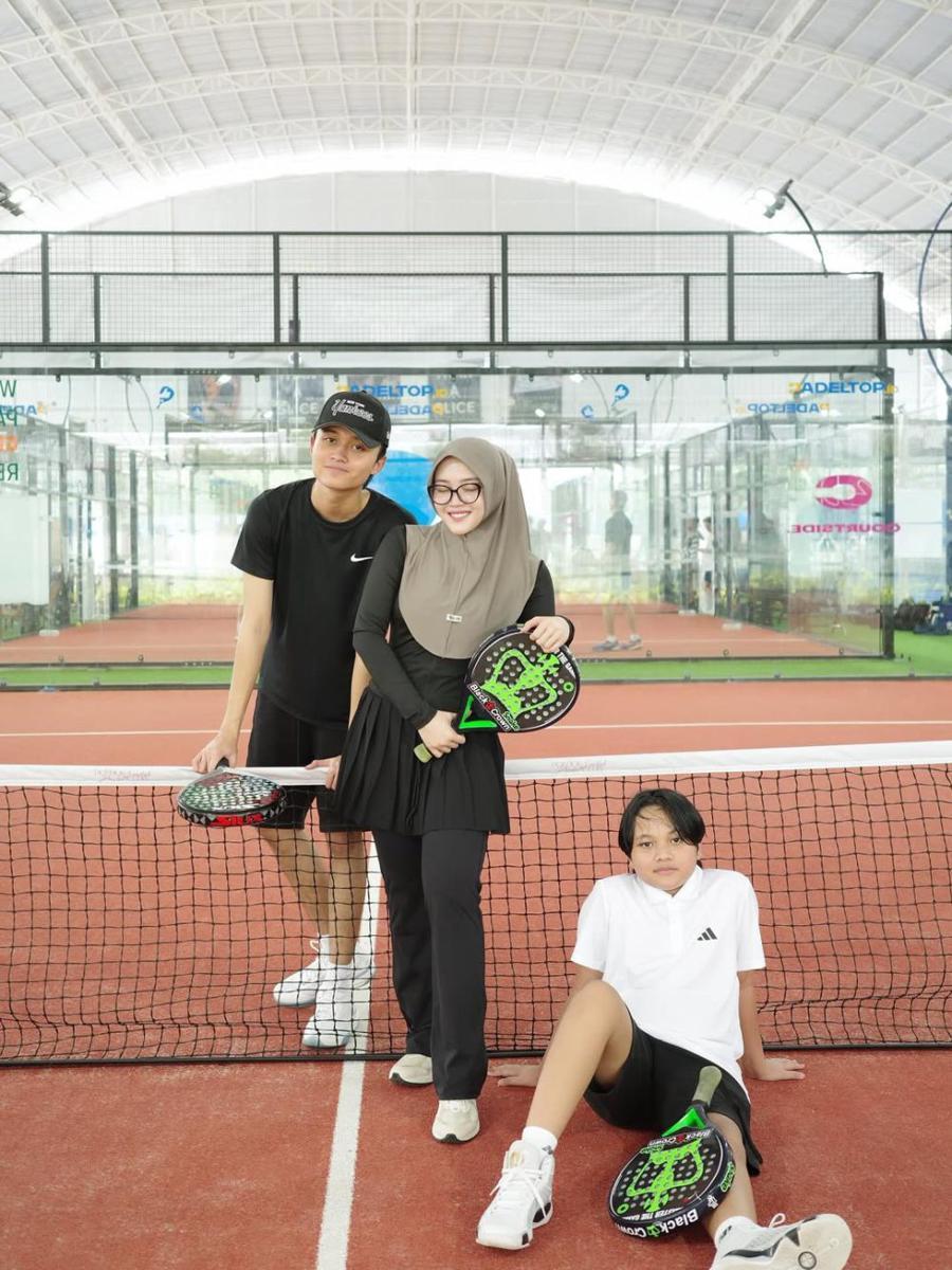 anak Sule main padel (instagram.com/putridelinaa)