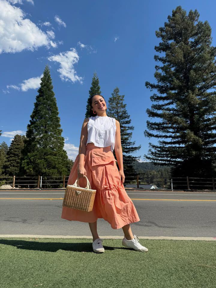 inspirasi OOTD pemeran film La Tahzan (instagram.com/marshanda99)