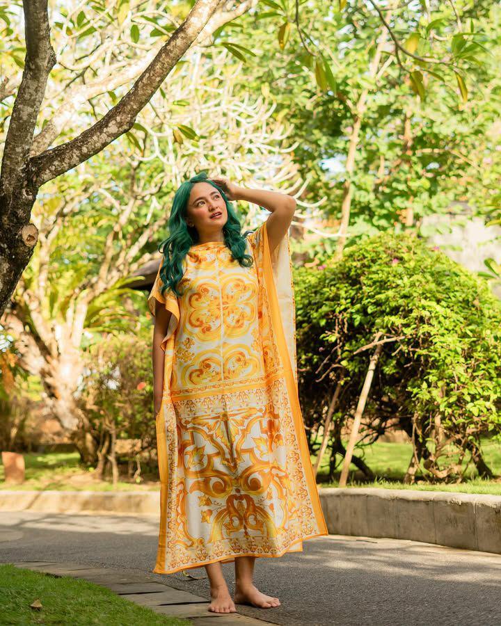 inspirasi OOTD pemeran film La Tahzan (instagram.com/marshanda99)