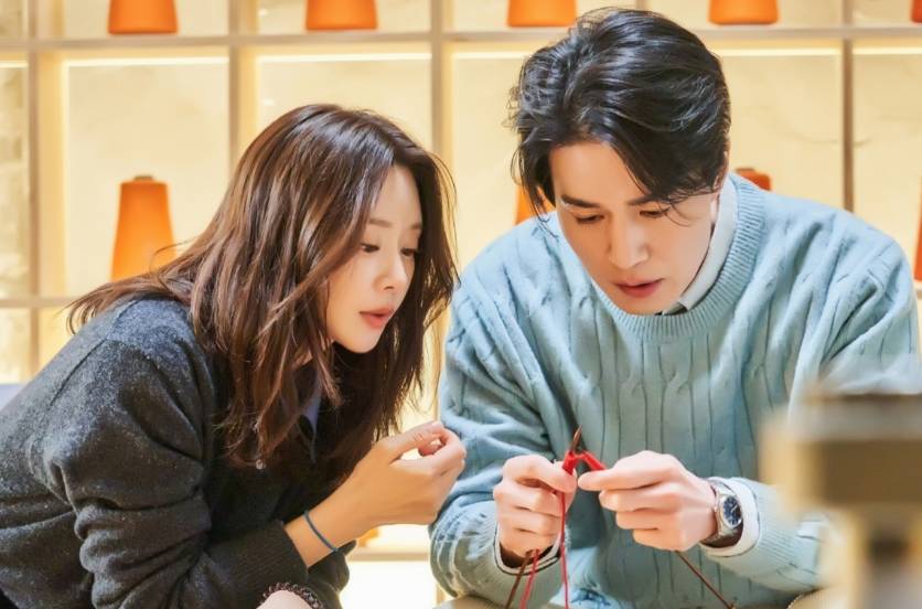 Cuplikan drama Korea The Divorce Insurance (dok. tvN/The Divorce Insurance)