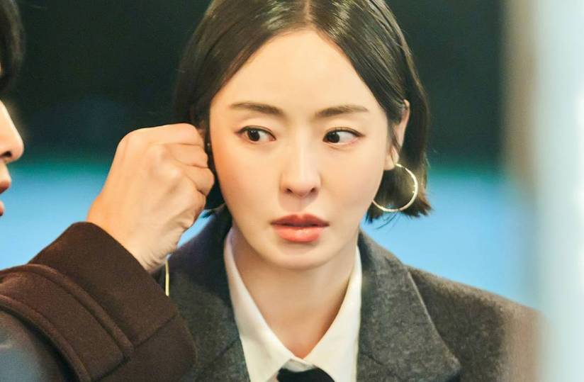 Cuplikan drama Korea The Divorce Insurance (dok. tvN/The Divorce Insurance)