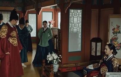 still cut drama Korea The Haunted Palace (dok. SBS/The Haunted Palace)