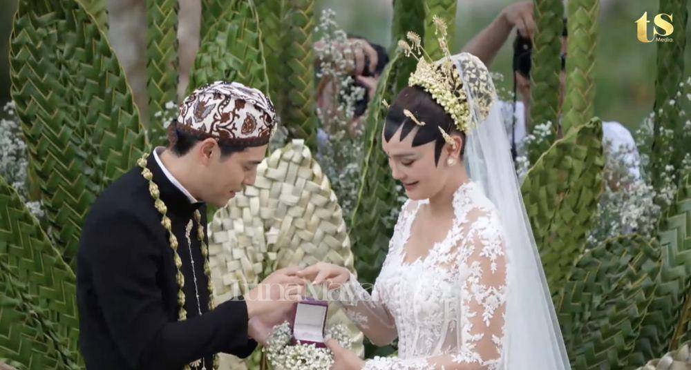 Akad nikah Luna Maya dan Maxime Bouttier (YouTube.com/Luna Maya)