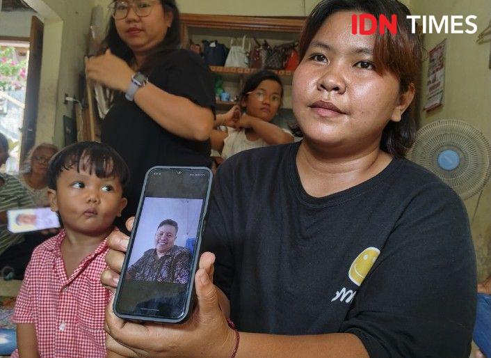 Tangis di Kediaman Babby Sitter Korban Kecelakaan Bus ALS di Padang