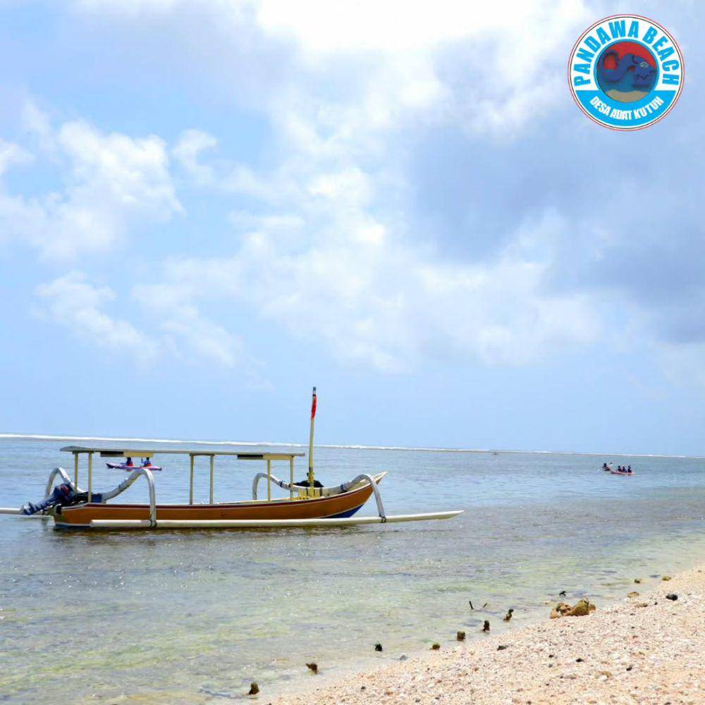 ombak yang relatif tenang di Pantai Pandawa (instagram.com/pantaipandawabali)