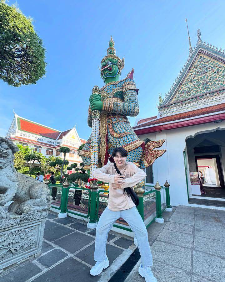 outfit teen style ala Tonliew Methaphat (instagram.com/tonliew.mtp)