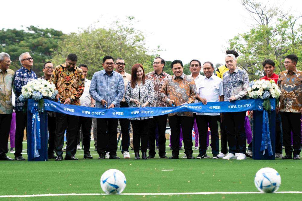 PSSI, FIFA, dan Bank Mandiri Bangun Lapangan Bola Ramah Anak
