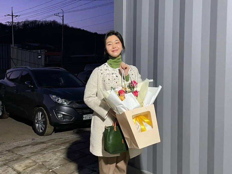 Seo Hye Won di behind the scene drakor When Life Gives You Tangerines (instagram.com/s_wisdom_1)
