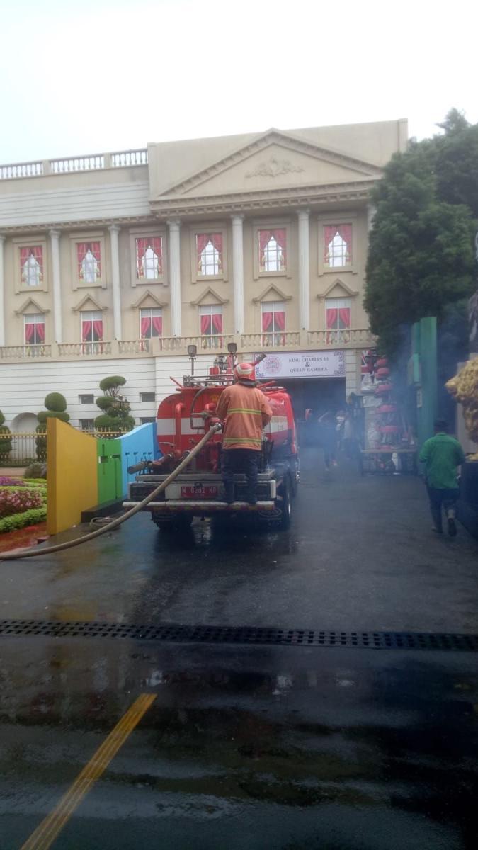 Penanganan kebakaran di Museum Angkut. (IDN Times/Istimewa)