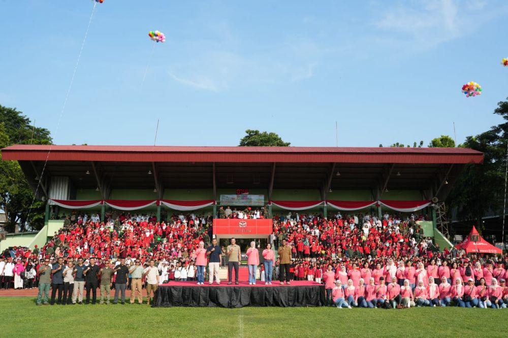 HUT ke-73, Kopassus,  Pasukan Elit Indonesia Hibur Ratusan Anak Yatim