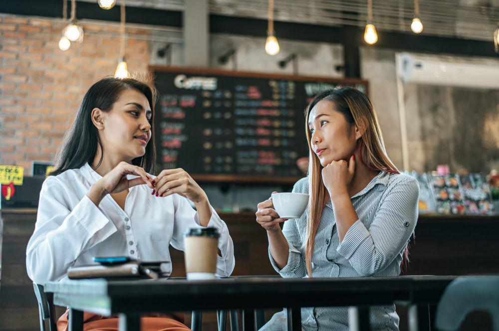 5 Cara Jadi Support System untuk Teman yang Baru Kena PHK