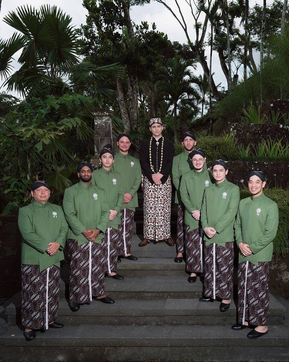 groomsmen pernikahan Luna Maya dan Maxime Bouttier (instagram.com/lunamaya)