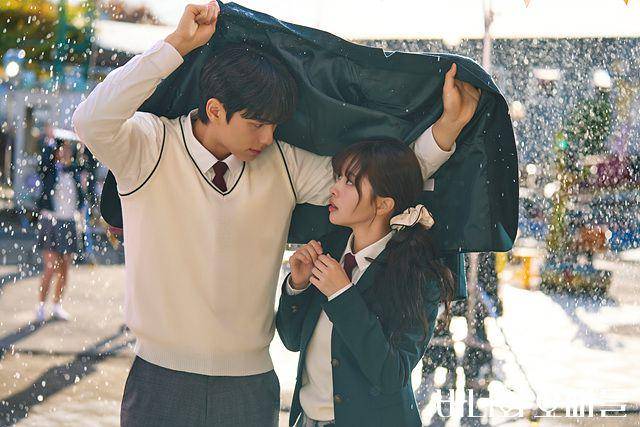 Lee Chae Min dan Roh Jeong Eui di KDrama Crushology 101 (dok.MBC/Crushology 101)