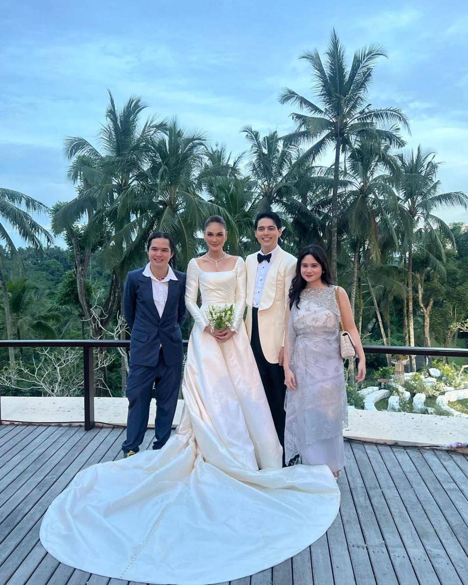 artis di resepsi Luna Maya (instagram.com/tissabiani)