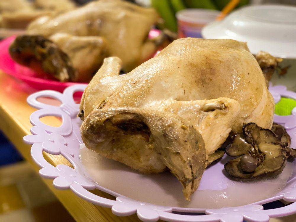 Daging ayam rebus (pixabay.com/BuyMeACoffee)