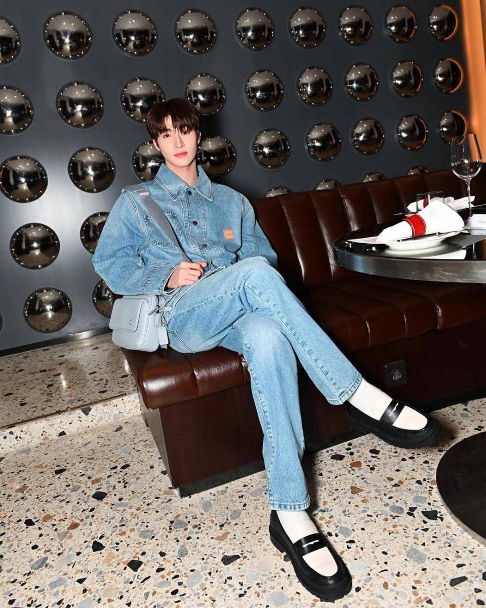 Blue Pongtiwat (instagram.com/blue_pongtiwat)