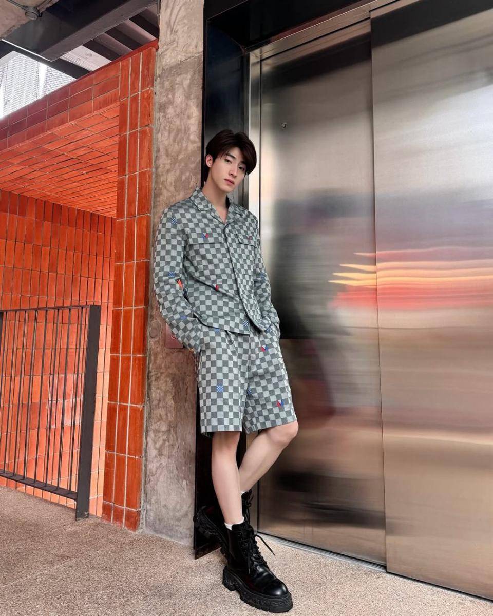 Blue Pongtiwat (instagram.com/blue_pongtiwat)