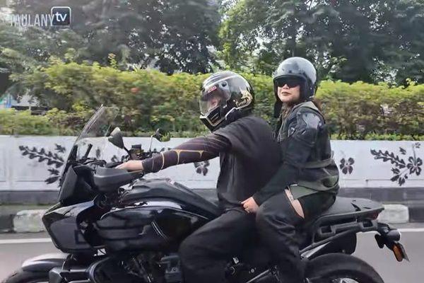 7 Potret Boiyen Ikut Sunmori Bareng Andre Taulany dan Geng
