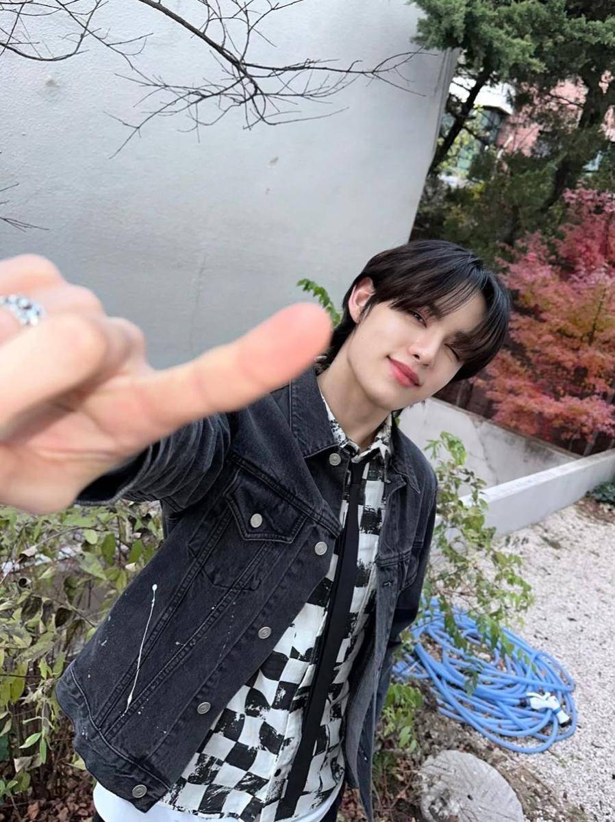 Penampilan Cru AxMxP di Spring of Youth (instagram.com/axmxp_official)