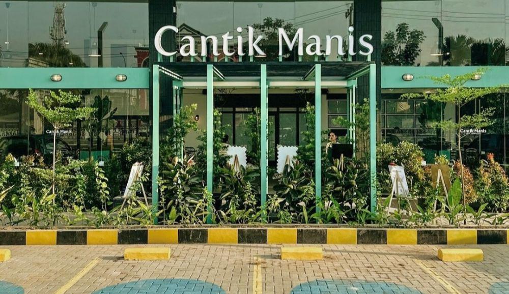 Cantik Manis Kafe Tawarkan Menu Nusantara dengan Konsep Modern