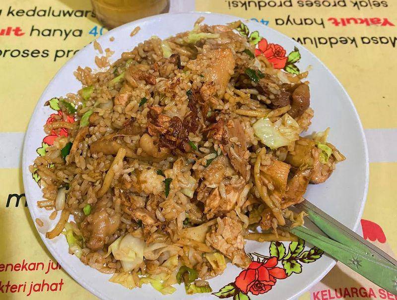 gambar nasi goreng Pak Yatno (instagram.com/hanumfood_diary)