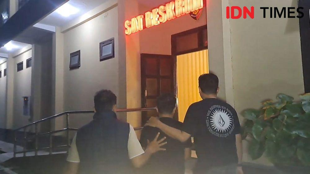 Efendi Rosyid (37), pria asal Semarang, akhirnya terhenti di Pelabuhan Tanjung Perak, Surabaya. IDN Times/ Riyanto.