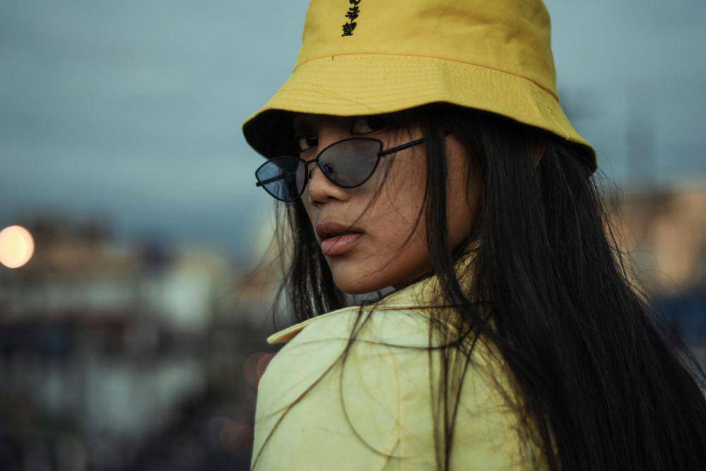 ilustrasi topi model bucket hat (Pexels.com/Chris Creatives)