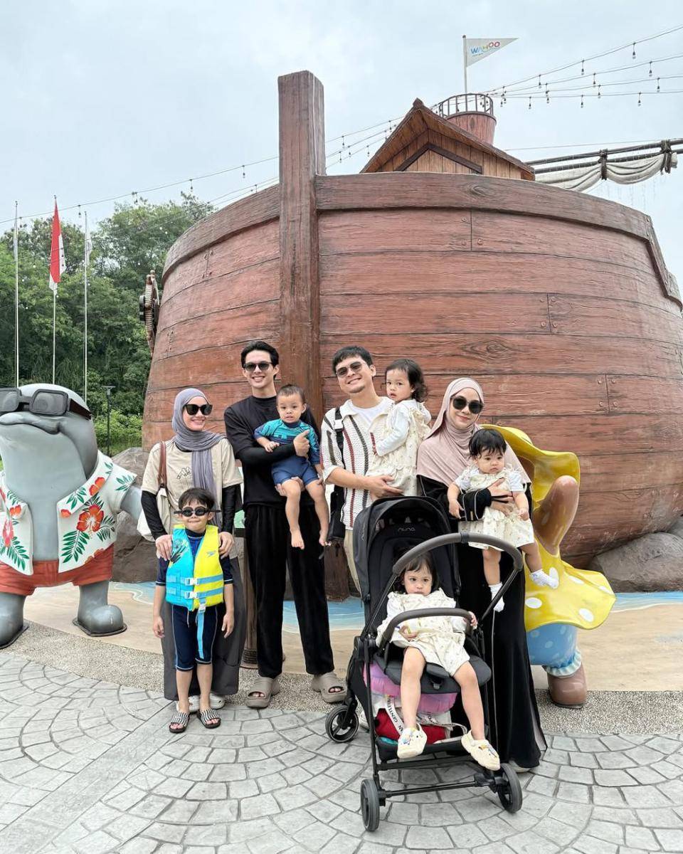 potret keluarga Anisa Rahma dan Dinda Hauw (instagram.com/anisarahma_12)