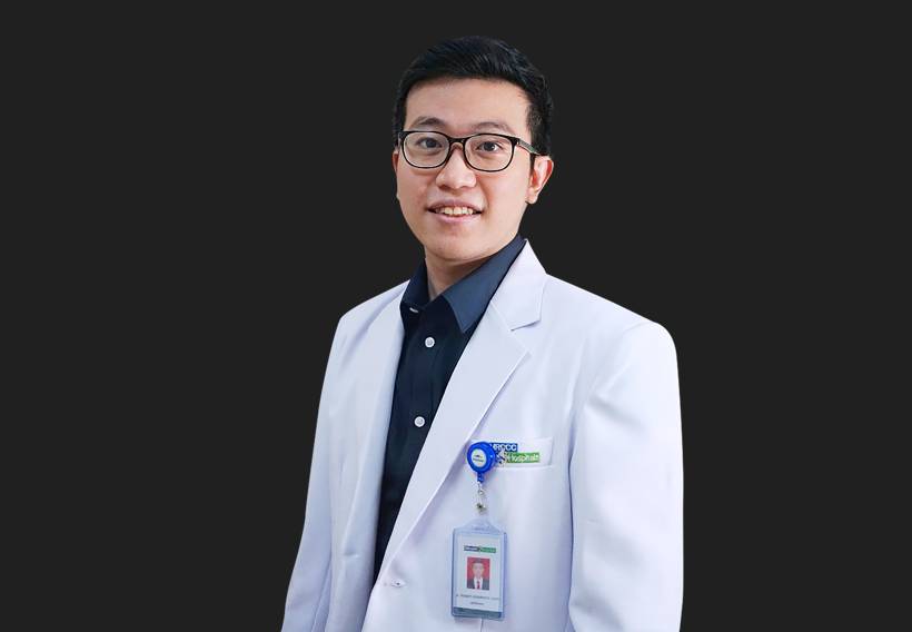 dr. Randy Adiwinata, Sp.PD, dokter spesialis penyakit dalam di RS Siloam MRCCC Semanggi (dok. Siloam Hospital)