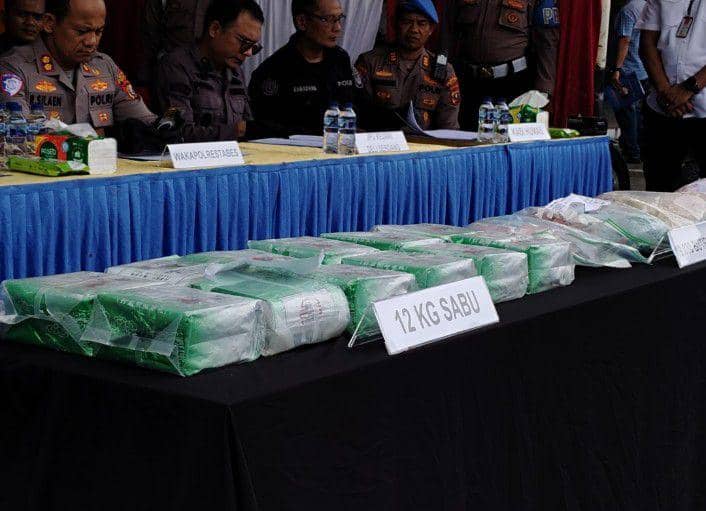 Sabu-sabu 12 kilogram turut diamankan (IDN Times/Eko Agus Herianto)