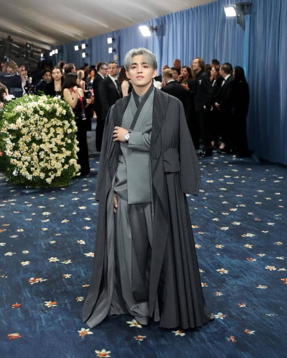 S.Coups di Met Gala 2025 (instagram.com/sound_of_coups)