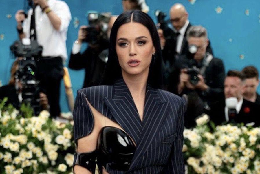 Apakah Katy Perry Datang ke Met Gala 2025?