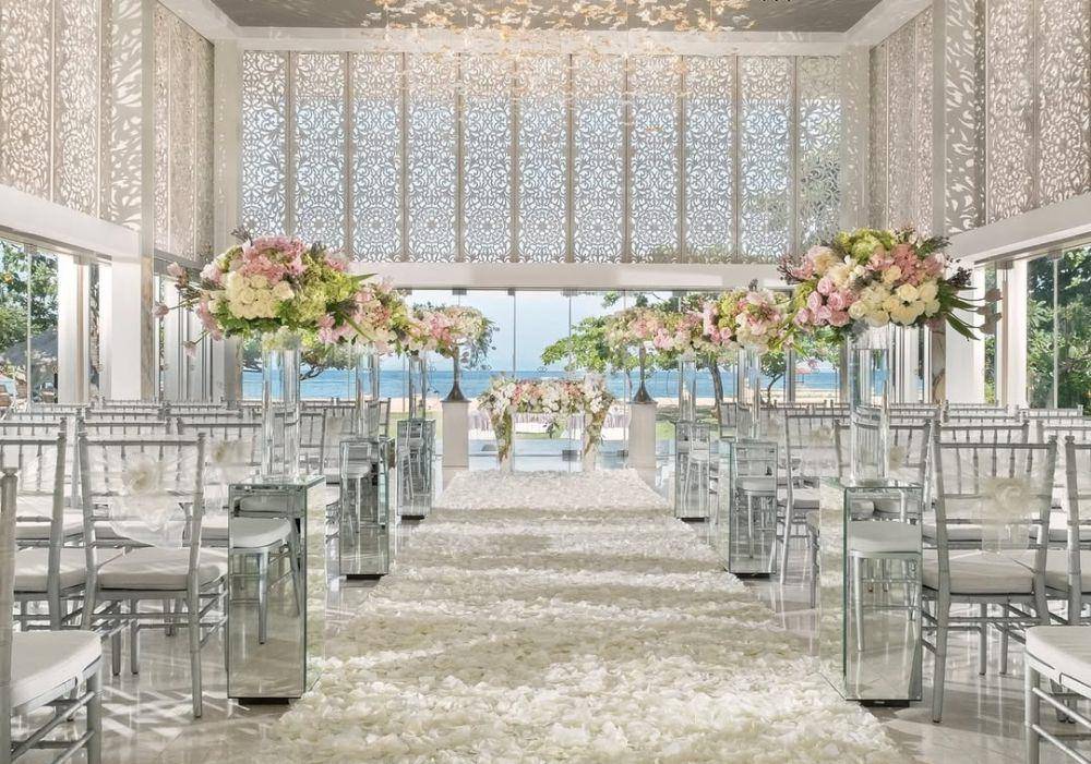Sofitel Bali Nusa Dua (instagram.com/sofitelbalinusadua)