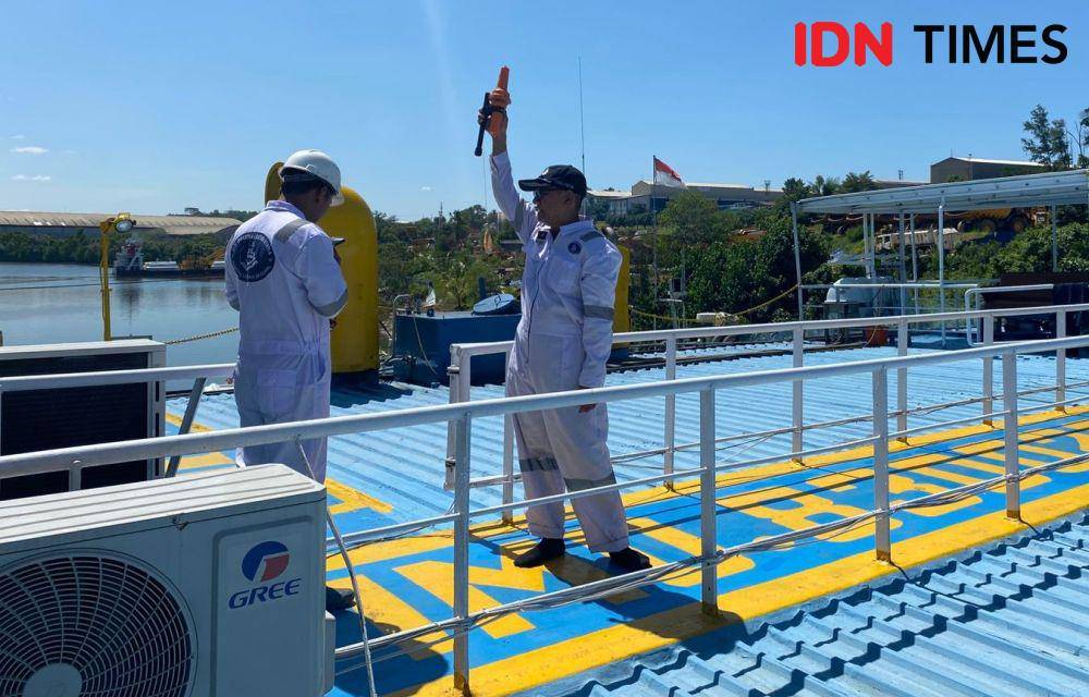 KSOP Kelas I Balikpapan menggelar ramp check massal pada seluruh armada yang melayani penyeberangan di Pelabuhan Karingau, paska insiden tenggelamnya KMP Muchlisa pada Senin (5/5/2025). (IDN Times/Erik Alfian)