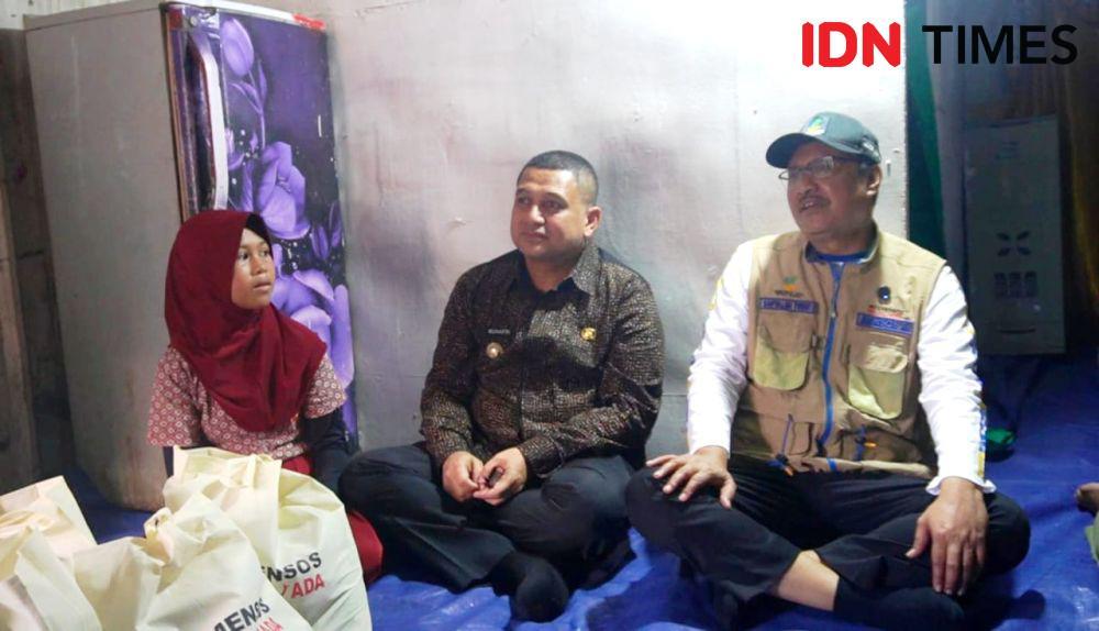 Mensos Kunjungi Keluarga Penerima Beasiswa Sekolah Rakyat di Makassar