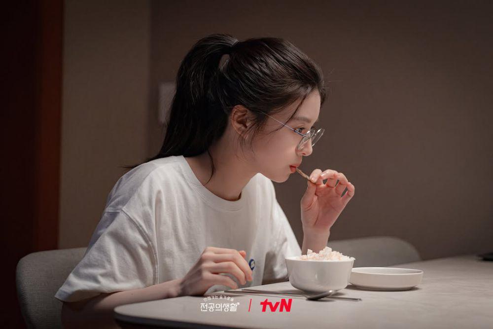 Cuplikan drama Resident Playbook (instagram.com/tvn_drama)