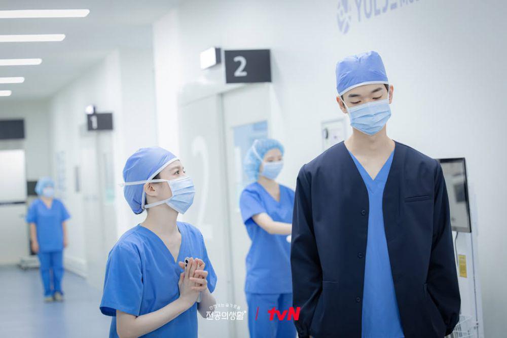 Cuplikan drama Resident Playbook (instagram.com/tvn_drama)