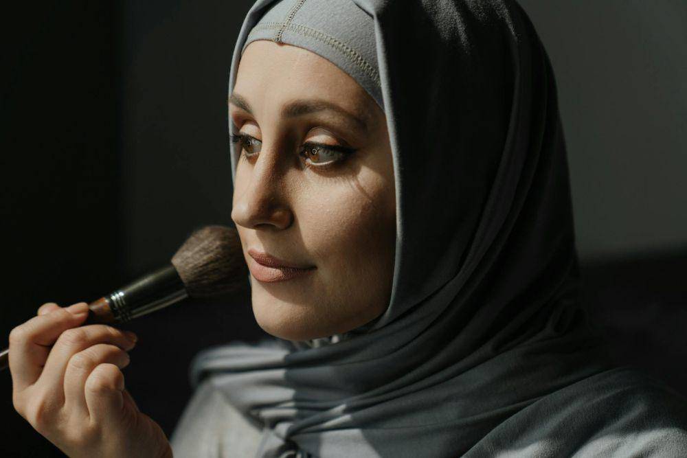 ilustrasi makeup (pexels.com/cottonbro studio)