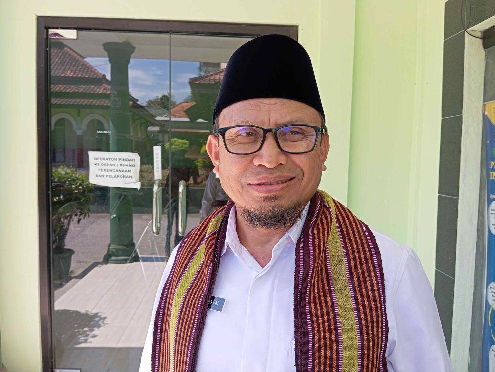 Kepala Dinas Pendidikan Lotim, M. Izzuddin (IDN Times/Ruhaili)