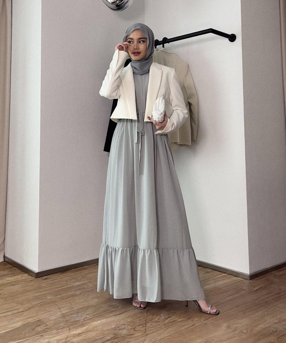 gaya casual pakai dress ala Sashfir (instagram.com/sashfir)